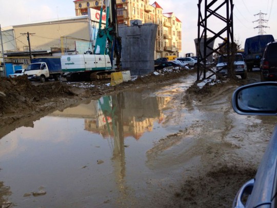 Bakus Nebenstraßen gleichen eher den spreewälder Wasserwegen