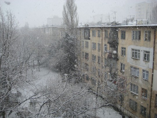 Schneefall in Baku, ein eher ungewöhnliches Ereignis